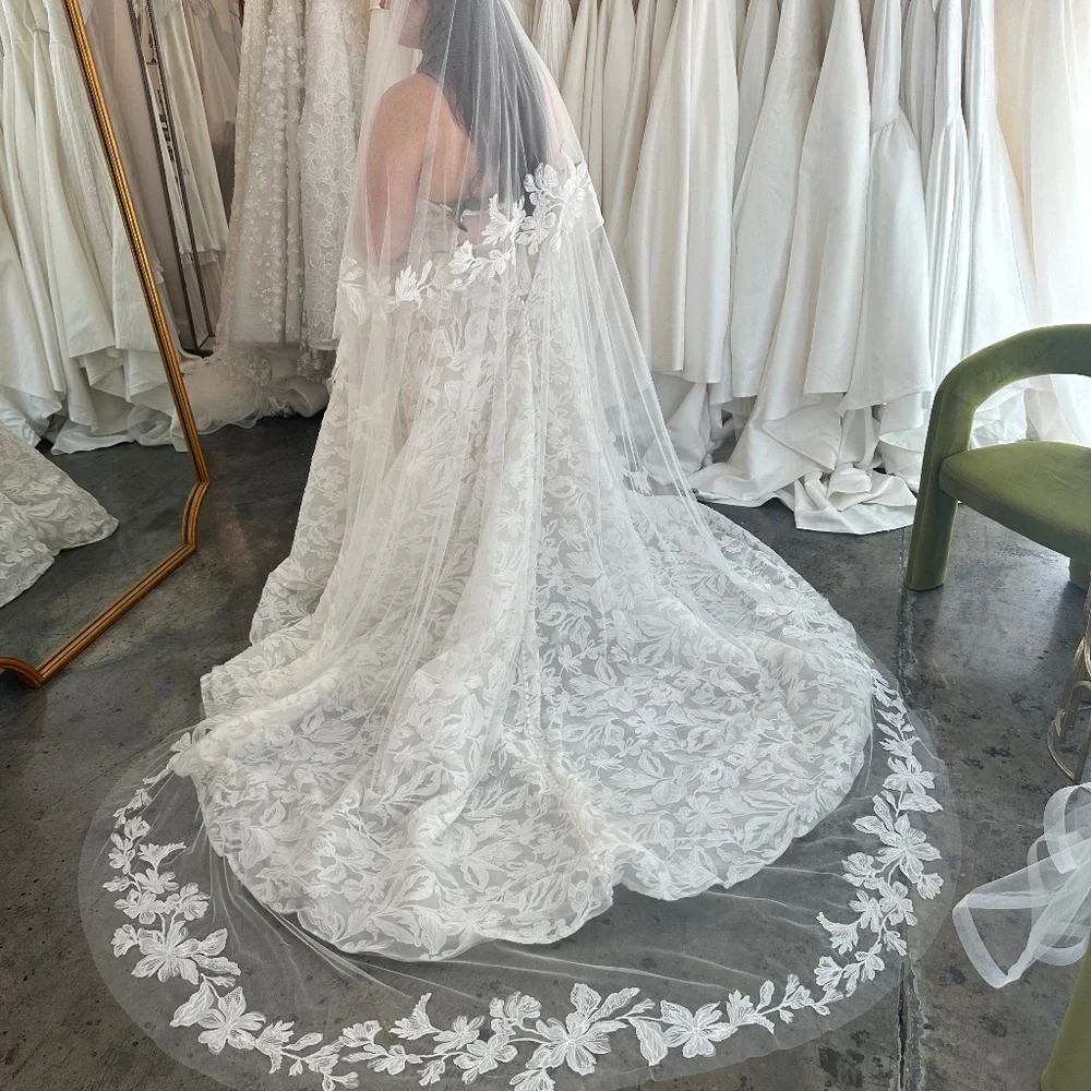 Jenny Yoo Ezra Wedding Dress  (Unworn) - Picture 3 of 8